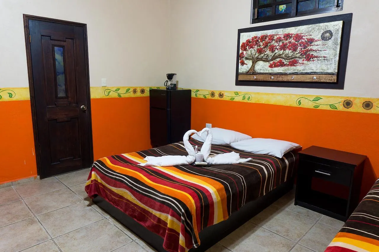 Hotel Sueno Maya Isla Mujeres 3*,